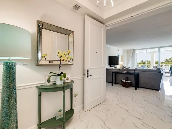 745 Crandon Blvd APT 408, Key Biscayne, FL 33149