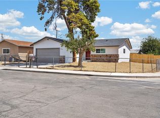 1400 Greenbare Dr, Las Vegas, NV 89110