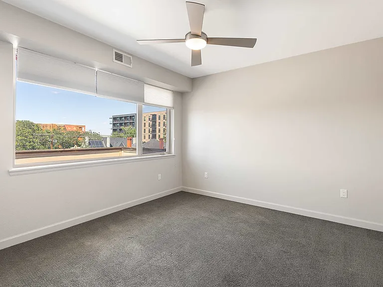 E14 Apartments — Photo 43