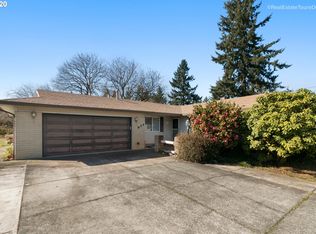 904 S End Rd, Oregon City, OR 97045