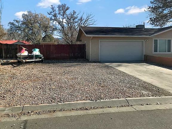 2nd image of 464 Appaloosa Ln