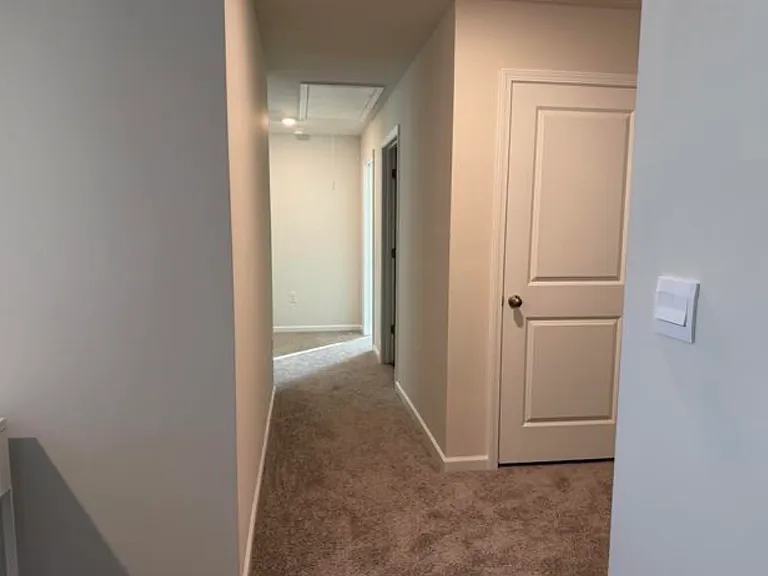 1883 Bridle Ln — Photo 9
