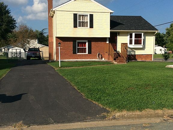 3rd image of 1422 Gambrel Dr