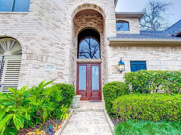 3rd image of 2134 Pecan Trail Dr