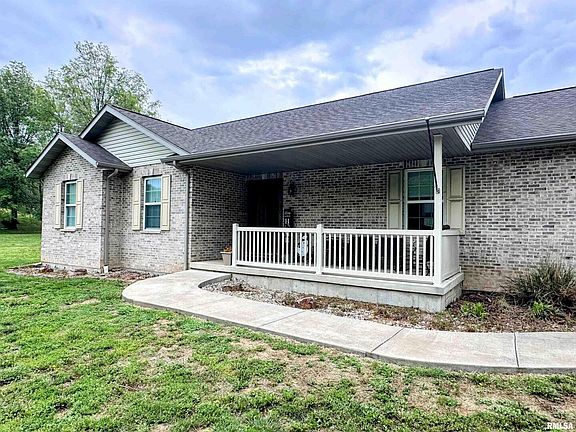 2nd image of 4111 Evergreen Ln