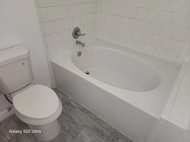 312 W 5th St #219 — Photo 8