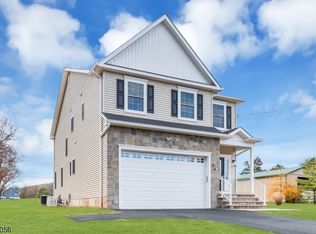 16 Central Ave, Readington Twp., NJ 08889