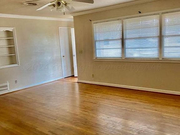 5th image of 3309 Paramount Blvd