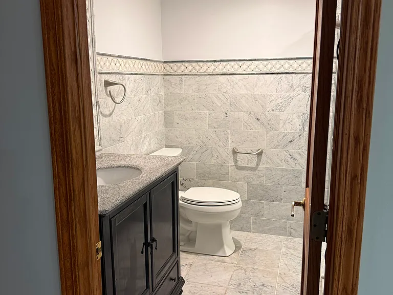 17305 Overhill Ave — Photo 23