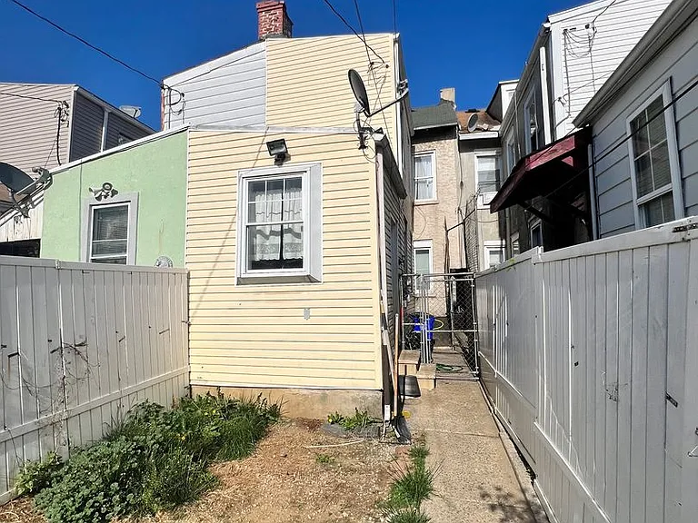 728 Lance Pl — Photo 10