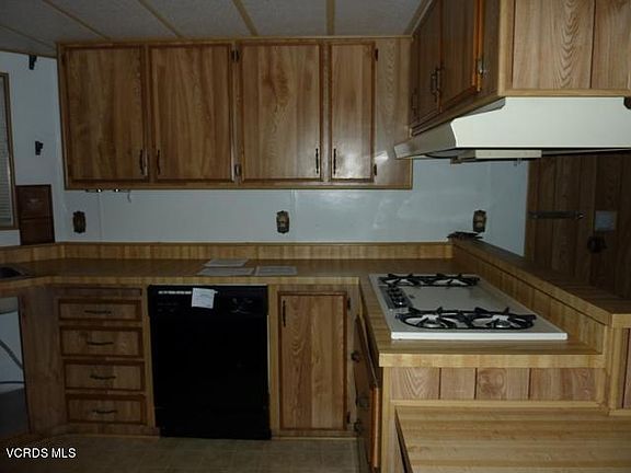 5th image of 141 Poinsettia Gardens Dr