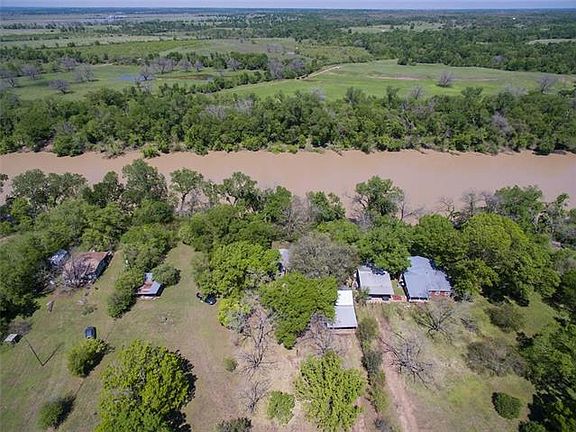 3rd image of 136 River Front Dr
