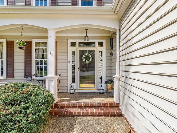 3rd image of 2759 Cricklewood Ct