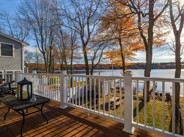 97 Lakeshore Dr, Marlborough, MA 01752