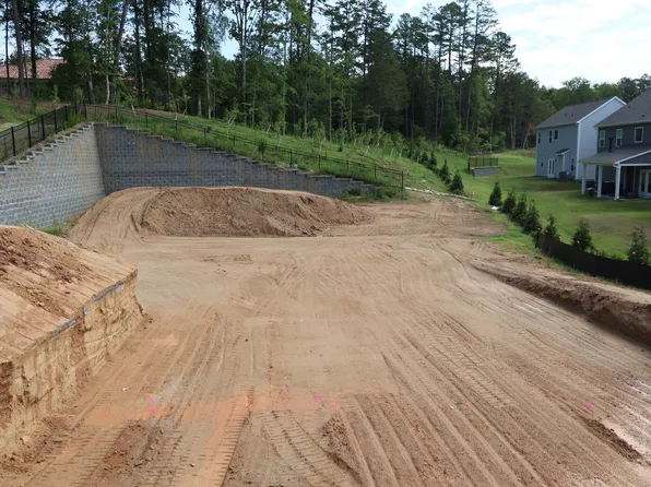 2725 Pinecliff Dr, Concord, NC 28027