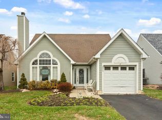2033 Colonial Dr, Croydon, PA 19021