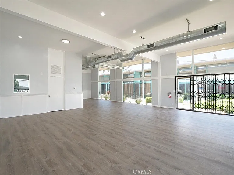 529 W 9th St #529A — Photo 3