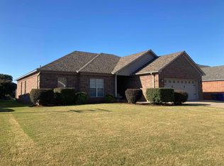 1695 Hosta, Conway, AR 72034