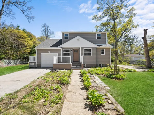 28 Myrtle Avenue, Central Islip, NY 11722