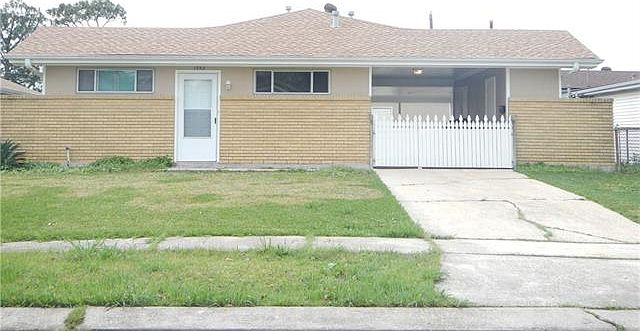 1st image of 1352 Dogwood Dr