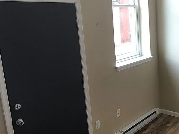 2nd image of 1818 Germantown Ave #101