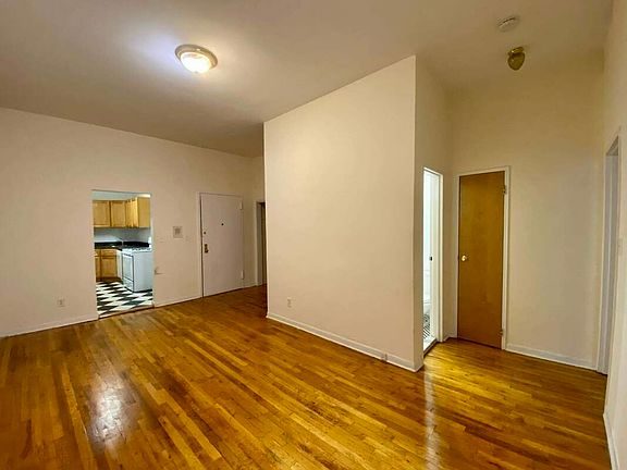 2nd image of 218 6th Ave APT 1