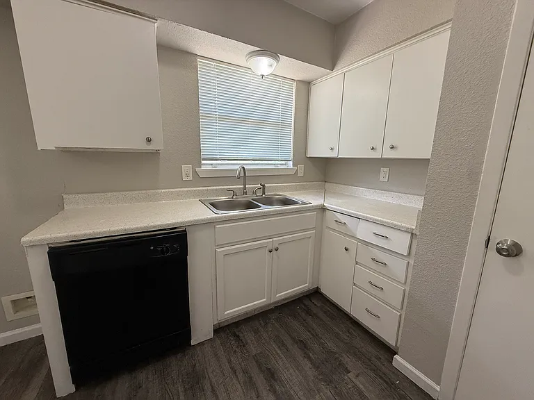 3531 Bonita Vista Cir — Photo 10