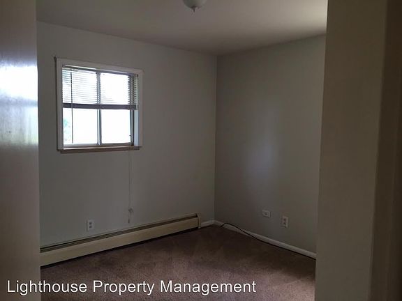 4th image of 3275 Charlesgate Ave SW APT B