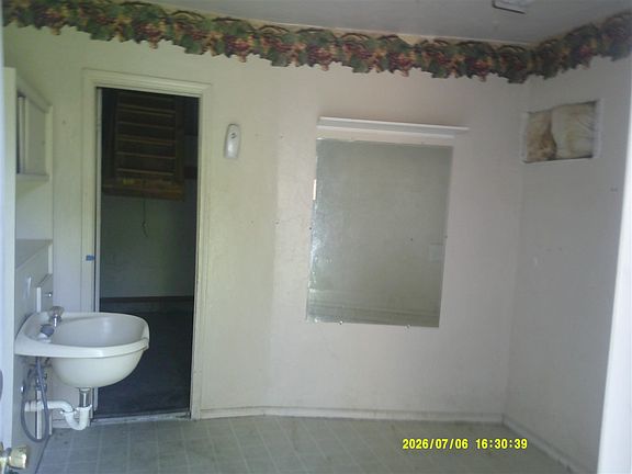 5th image of 2529 Eagle Rd