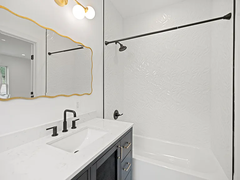 8609 Woodbrook Ln — Photo 35