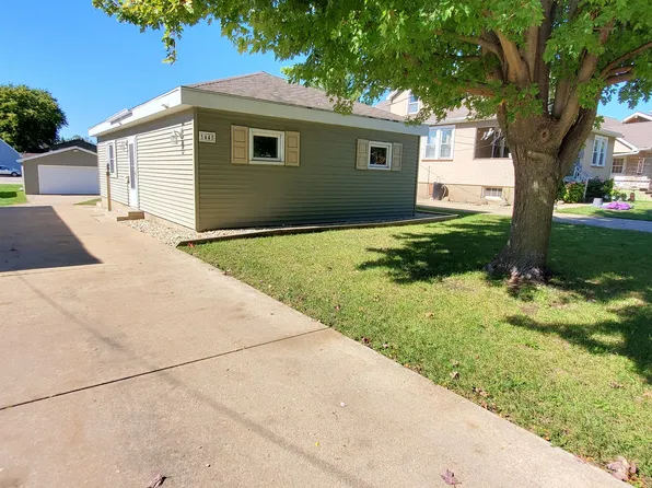 1445 Tonti St, La Salle, IL 61301