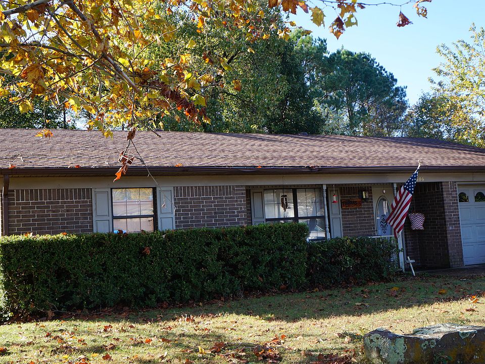 1st image of 606 E 23rd St
