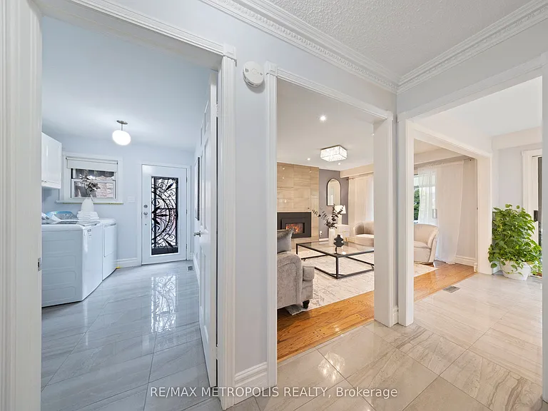 754 Eyer Dr #UPPER — Photo 13