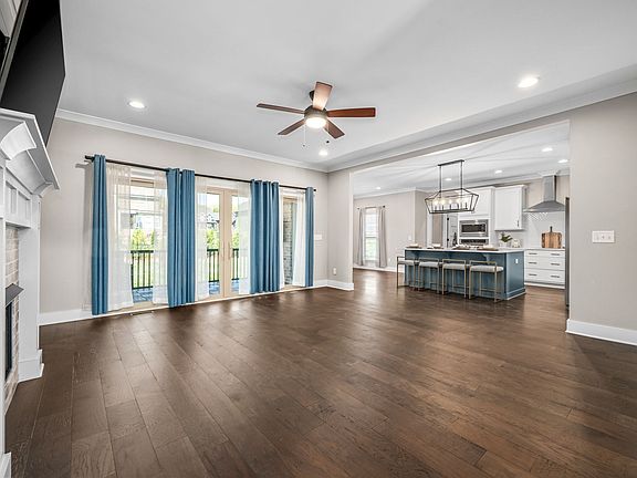 4th image of 196 Knoxleigh Way