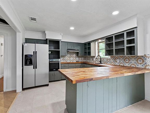 2nd image of 600 Dove Creek Dr
