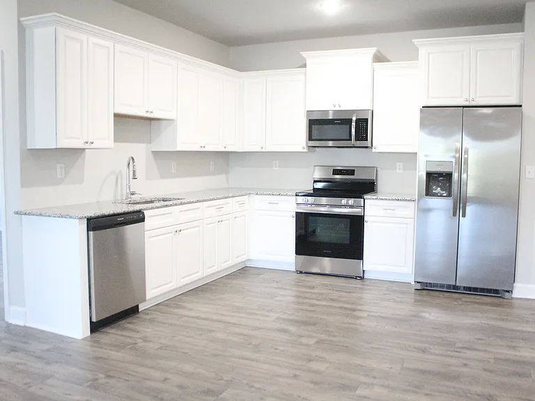 1815 SW 249th Dr #8 — Photo 2
