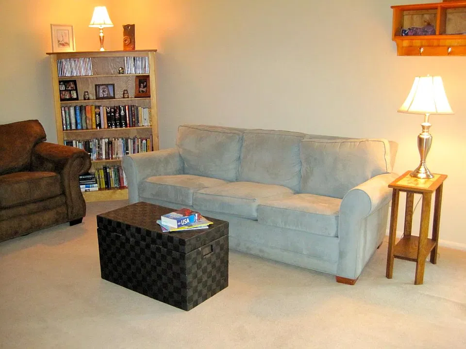 Living room up staits