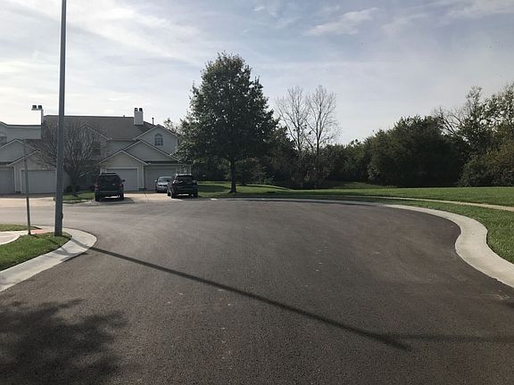 4th image of 1424 SE Norwood Dr #143B