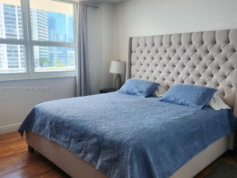1155 Brickell Bay Dr #1807 — Photo 7