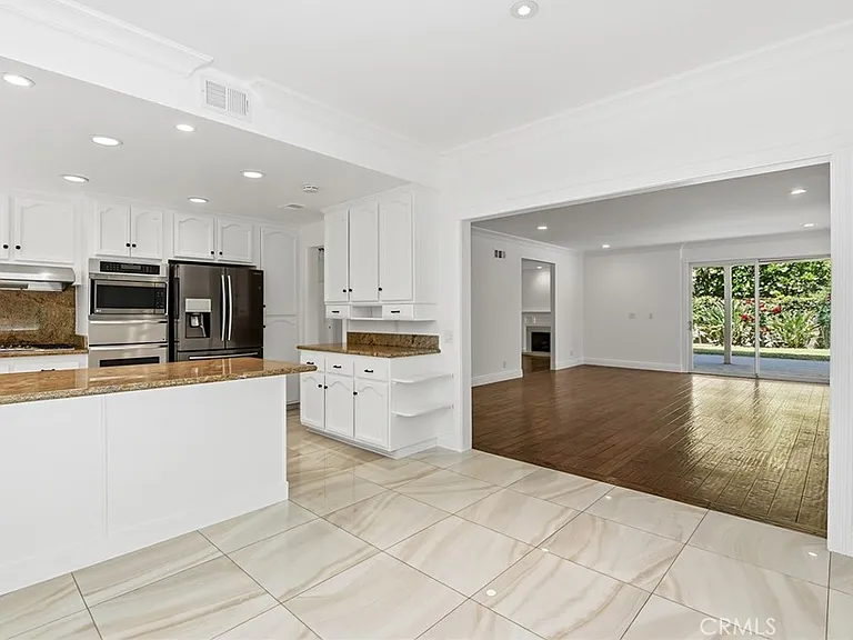 29749 Kimberly Dr — Photo 14