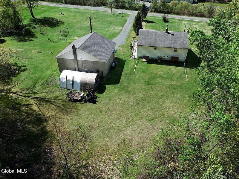 2nd image of 352 Hansen Road