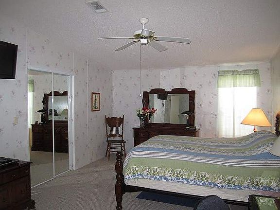 5th image of 2205 Hollowridge Dr