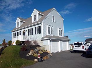 21 Franklin St, Halifax, MA 02338