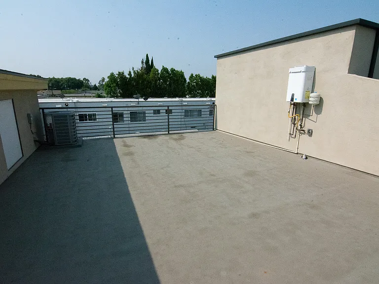 2006 S Corning St #3 — Photo 49