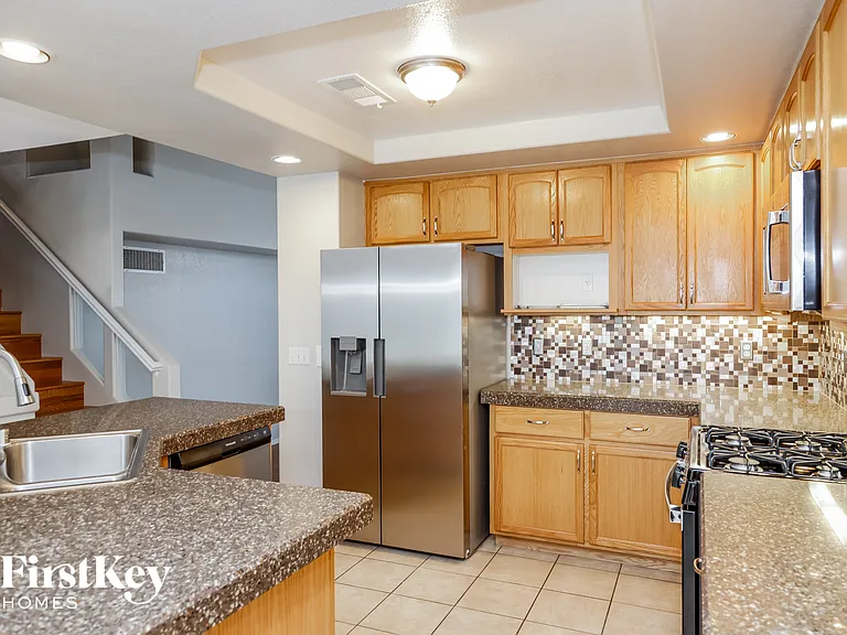 10038 Dragonfly Wing St — Photo 6