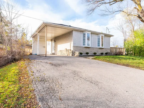 1650 Robillard Rd, Mississauga, ON L5J 3K9