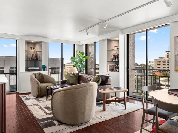 1122 Colorado St APT 1202, Austin, TX 78701
