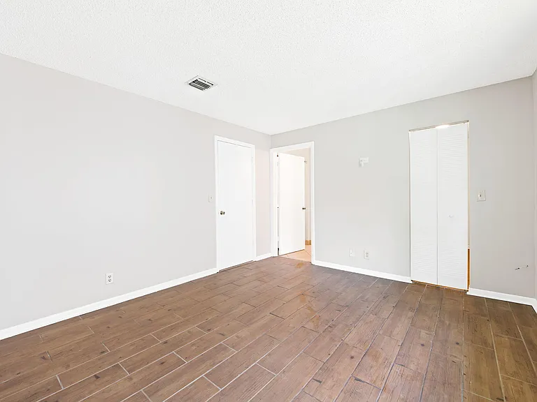 2981 NW 92nd Ave — Photo 11