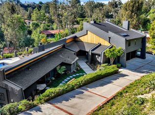 9752 Rangeview Dr, Santa Ana, CA