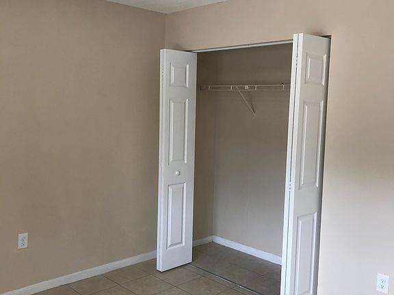 5th image of 735 N Oak Ave Floor 735